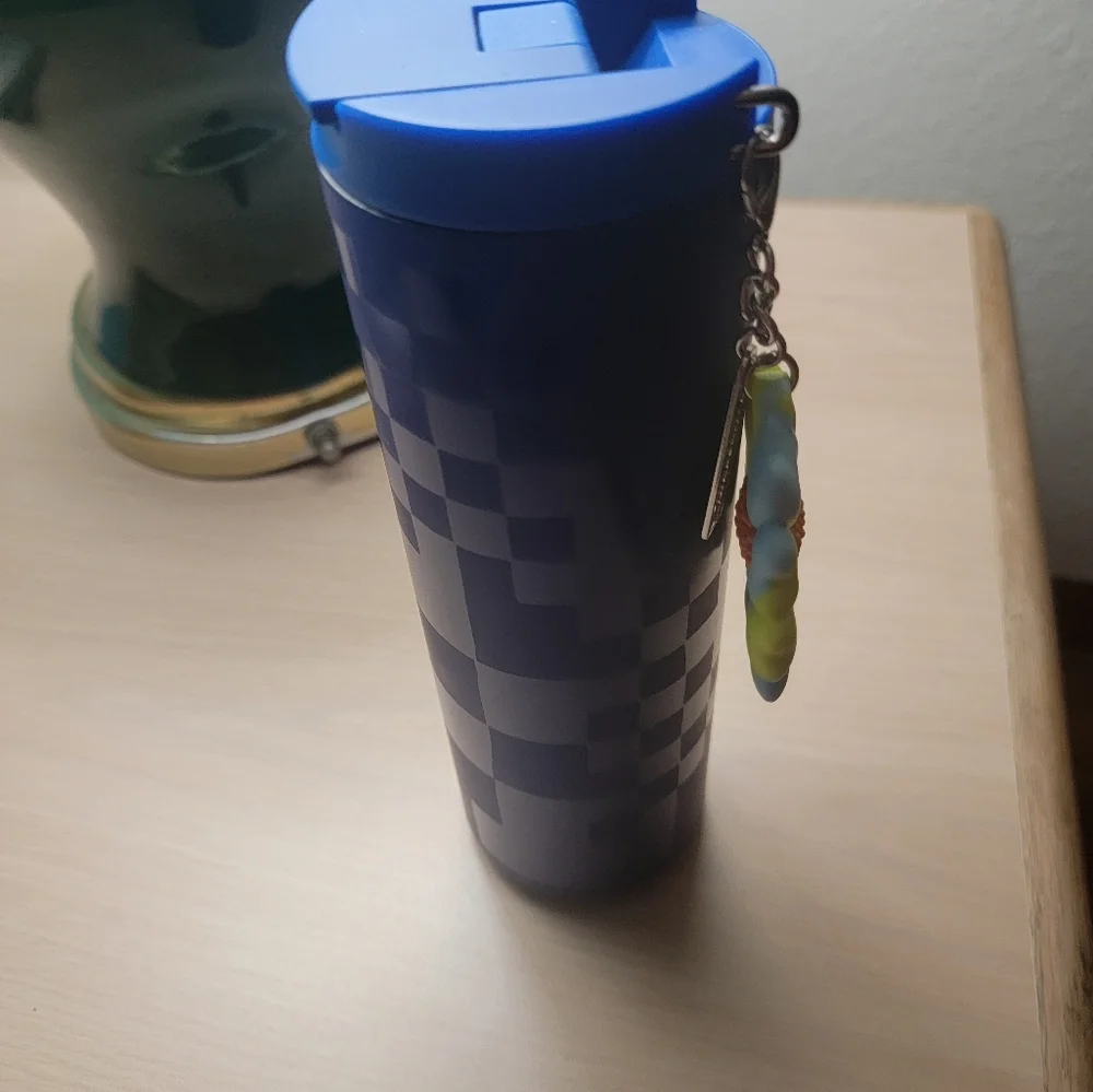 Starbucks 2024 Summer Blue Daisy Tumbler 16 fl‎ oz